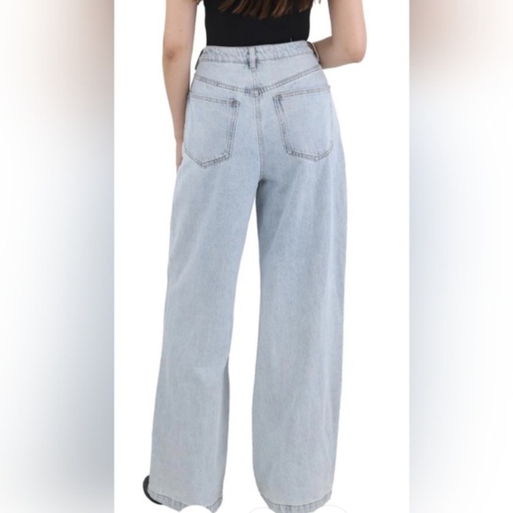 WeWoreWhat High Rise Wide Leg Jeans in ODG Light Wash - Picture 2 of 6